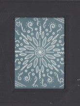 Load image into Gallery viewer, Design Screen Small - Radial