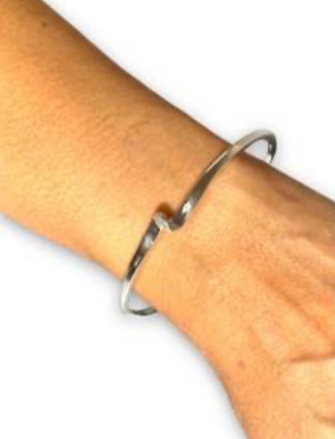 A sample of the Elegant Twisted Cuff you can make with TowedStudio.com at Xerocraft.org 