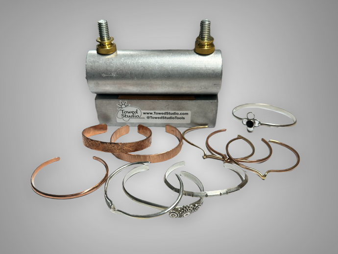 Sold exclusively by Towed Studio, Daniel Urrea’s Bracelet Bender by Joni Kisro makes easy work of bracelets, hoops, and rings. 
